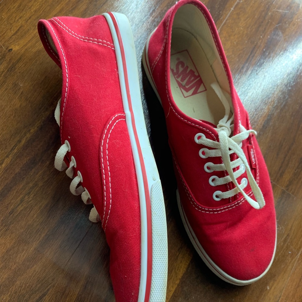 Red vans Women’s:8